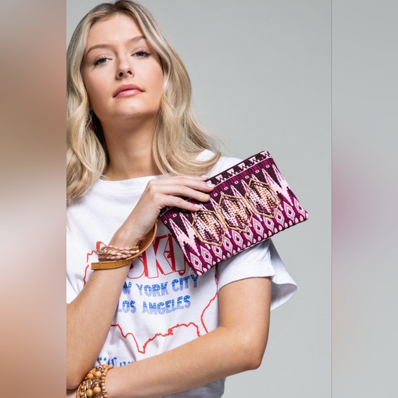 Handmade Hand Beaded Wristlet Clutch - Ethnic Inspired Design - Dyed Fine Cotton - Picture 4 of 6